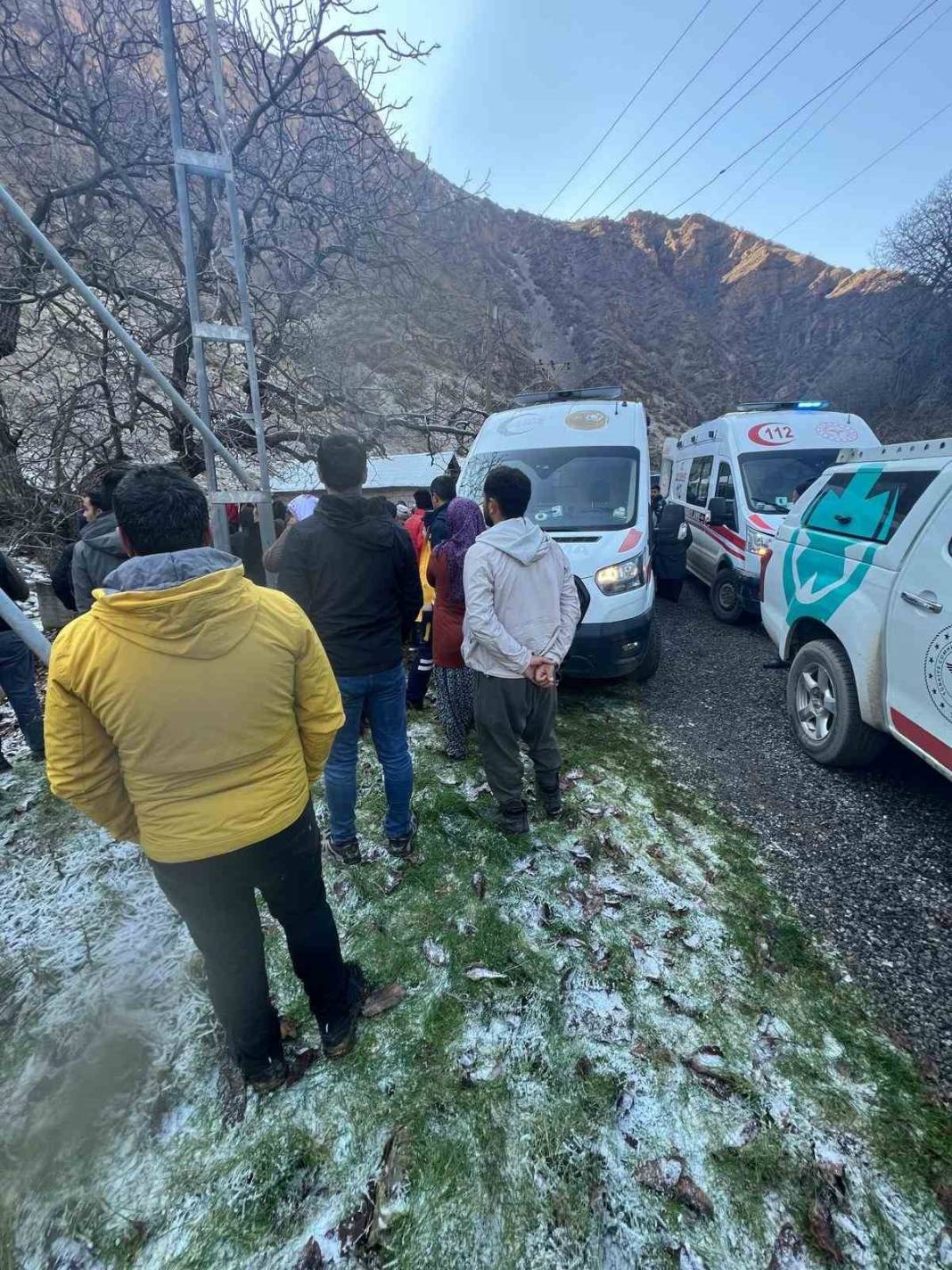 Hakkari’deki gençten yürek yakan haber! Hayatını kaybetti 2