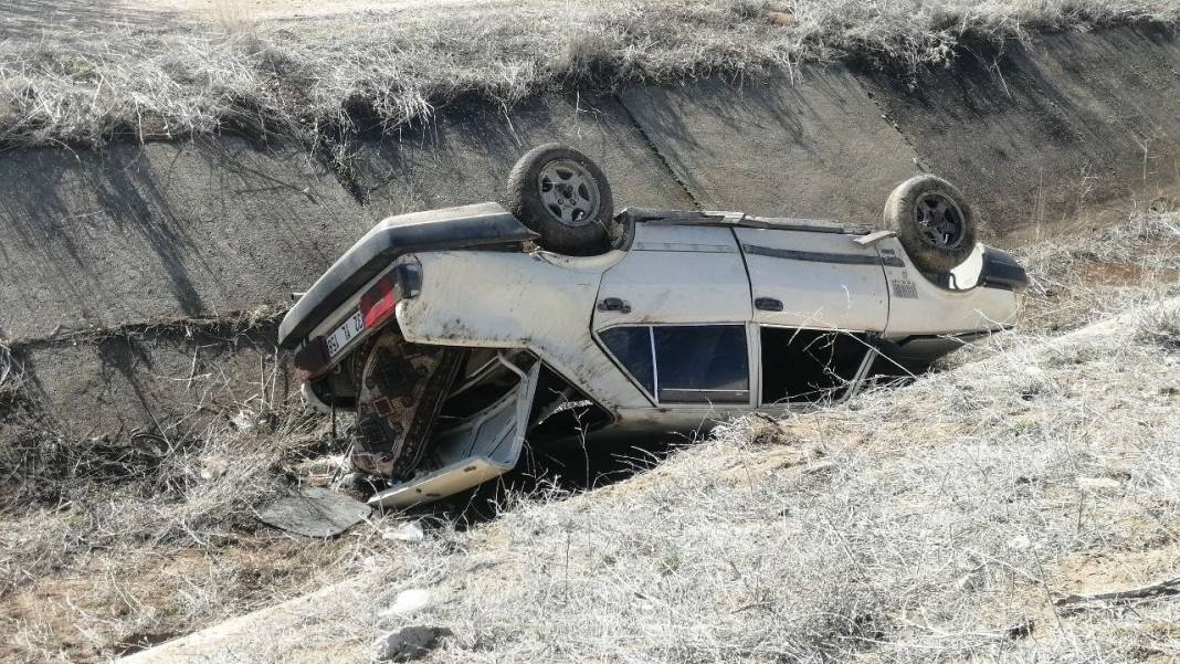 Otomobilin çarptığı yaya, sulama kanalına düşerek can verdi 4