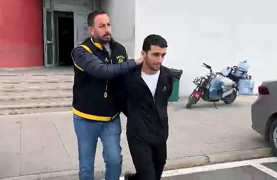 Aracıma çarptın kavgası: 1 ölü, 2 yaralı 5