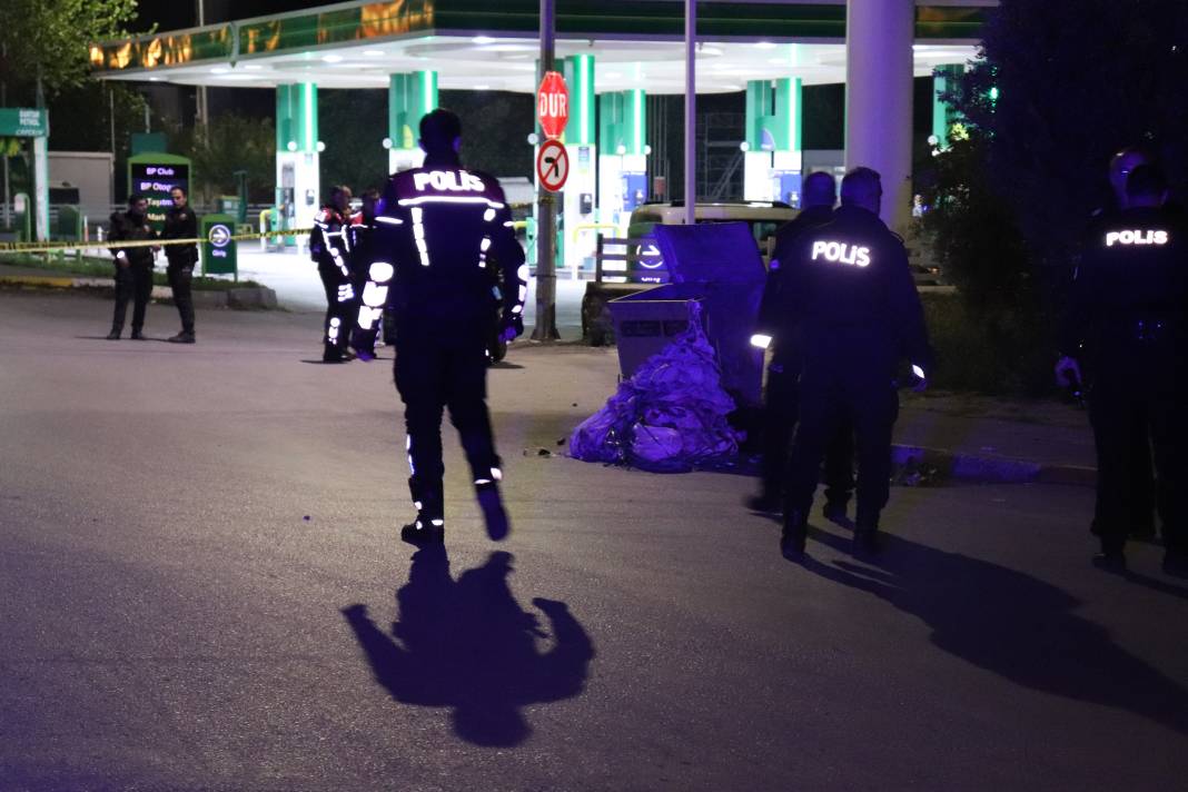 Vicdansızlığın böylesi... Poşet içerisinde çöpe atılmış halde bulundu 8