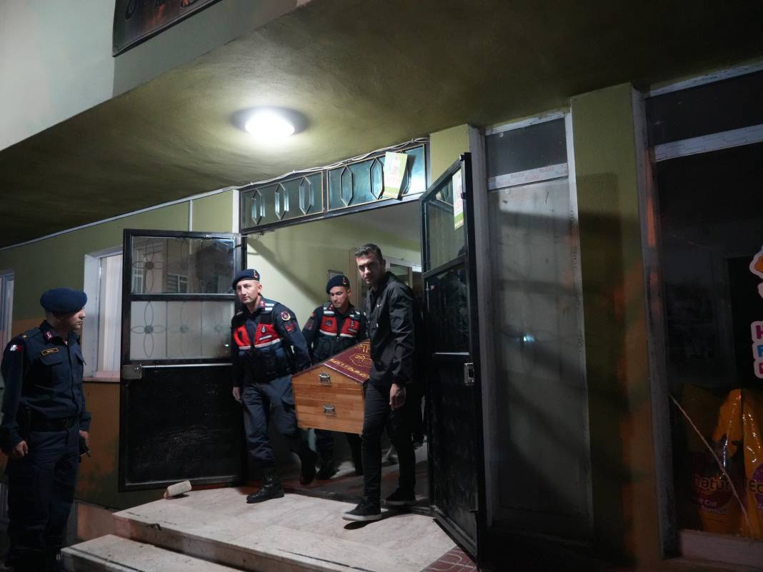 Boşanma aşamasındaki eşini öldüren polisin son sözleri... 3