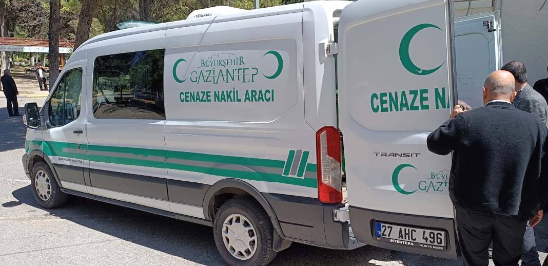 Çocukların kavgasına aileler karıştı: 1 ölü, 2 yaralı 4