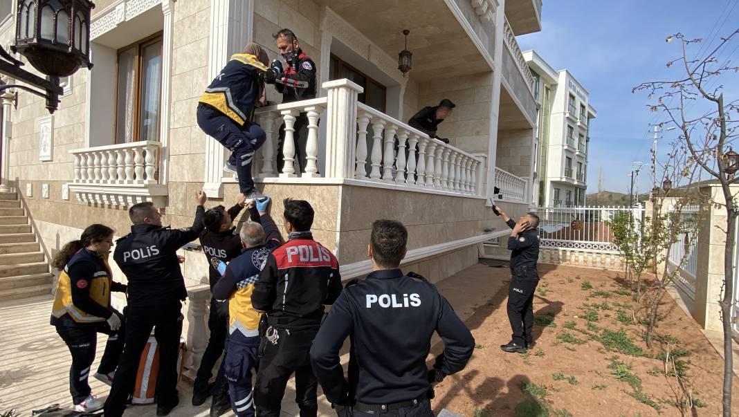 Dehşet saçtı... Karısını öldürüp hayatına son verdi 1