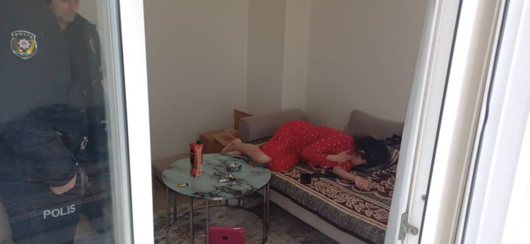 Birlikte yaşadığı kadını dövüp, bıçakladı 4