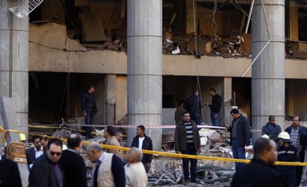 Mısır'da bombalı saldırı 10
