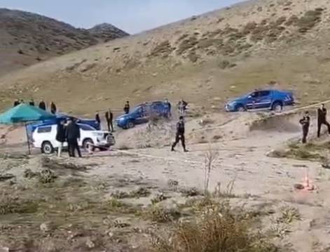 Battaniyeye sarılıp toprağa gömülmüş ceset bulundu 4