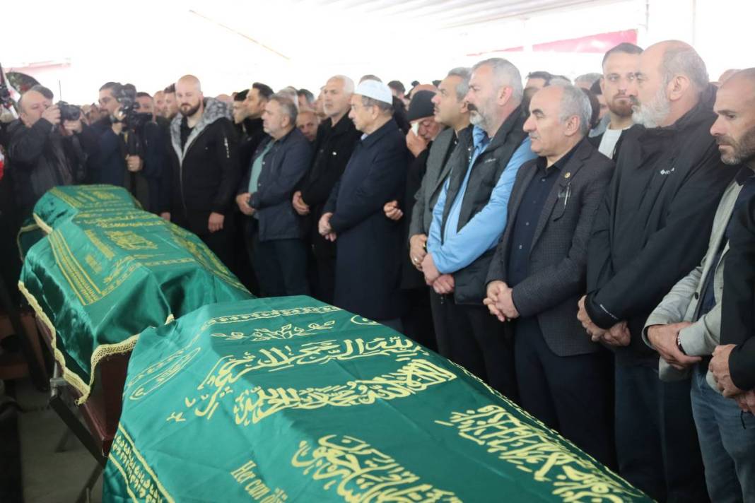 Bu acının tarifi yok! 3 kız kardeş, son yolculuklarına uğurlandı 10