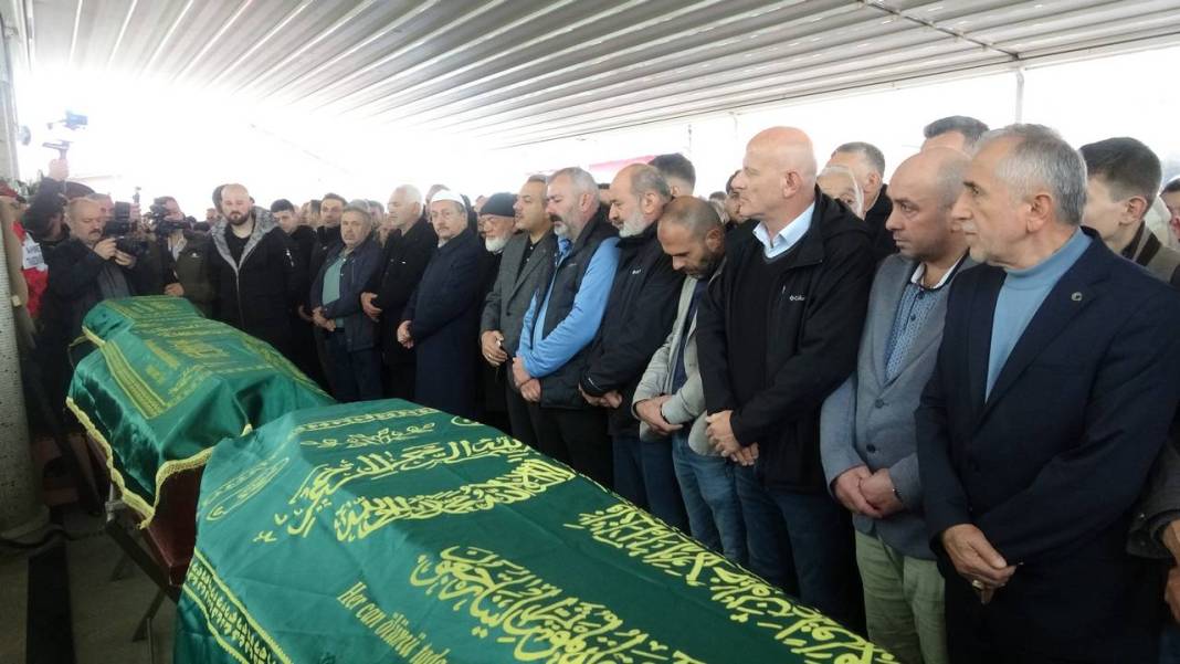 Bu acının tarifi yok! 3 kız kardeş, son yolculuklarına uğurlandı 2