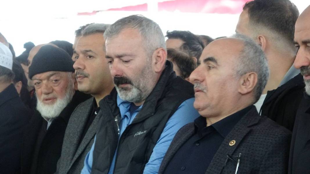 Bu acının tarifi yok! 3 kız kardeş, son yolculuklarına uğurlandı 3