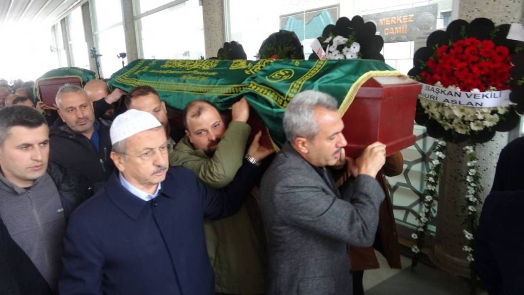 Bu acının tarifi yok! 3 kız kardeş, son yolculuklarına uğurlandı 6
