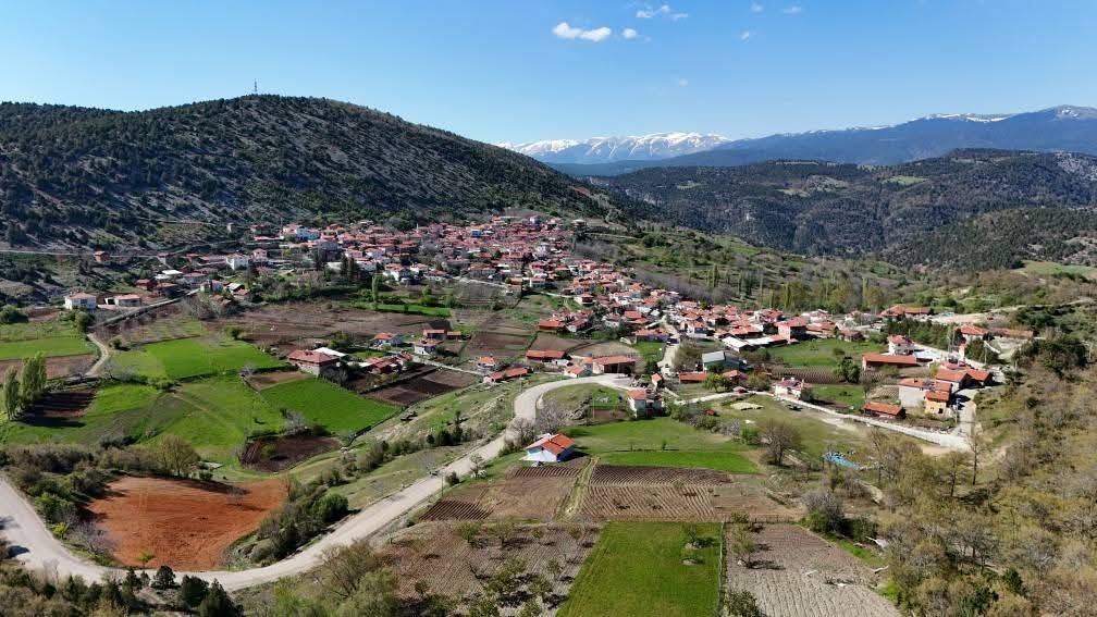 672 yıllık tarifle yılda 1 kez yapılıyor...Herkes o köye akın ediyor 1