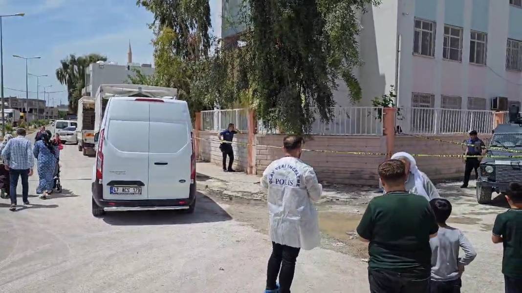 Okulun bahçesinde silahlı saldırıya uğrayan öğretmen öldü 2