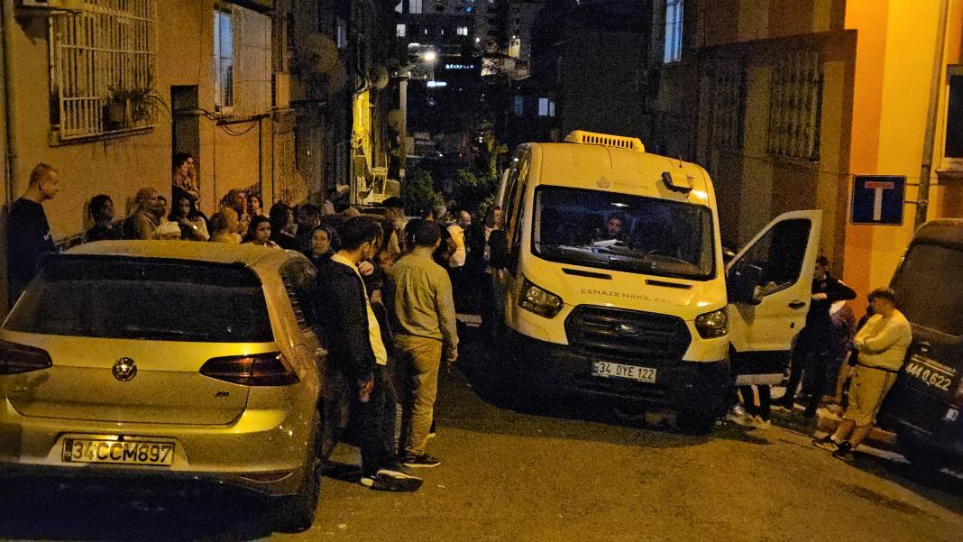 Üzücü haberleş peş peşe... Kardeşini silahla öldürdü, ardından canına kıydı 7