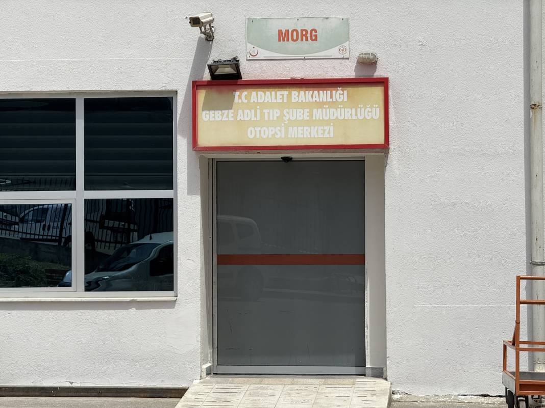 Motosiklet tutkunu genç kadın, son yolculuğuna uğurlandı 4