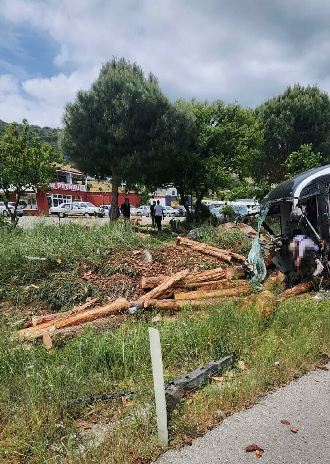 Zincirleme kaza; 6 ölü, çok sayıda yaralı var 9