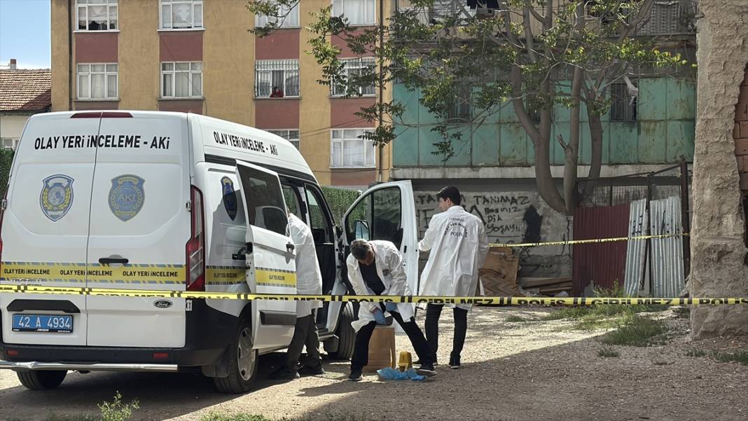 Konya’da inşaat halindeki binada ceset bulundu 6