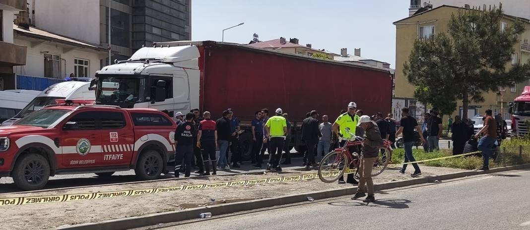 TIR'ın çarptığı yaya öldü 2