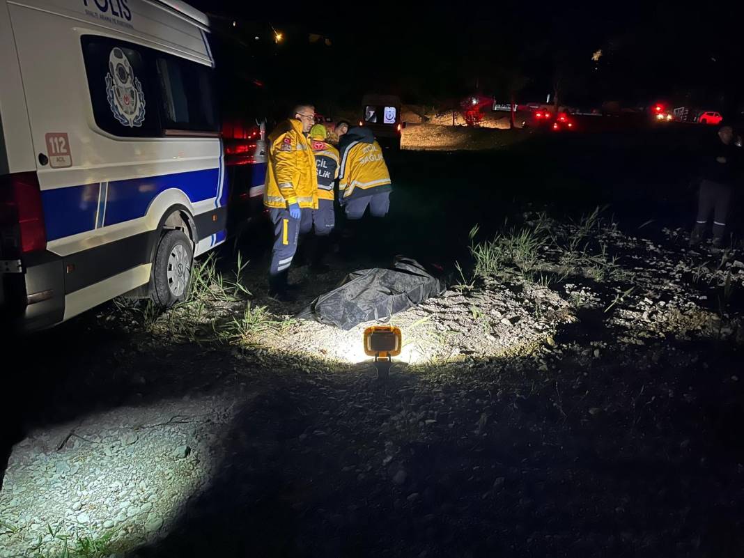 Serinlemek için girdiği gölden cansız bedeni çıktı 6