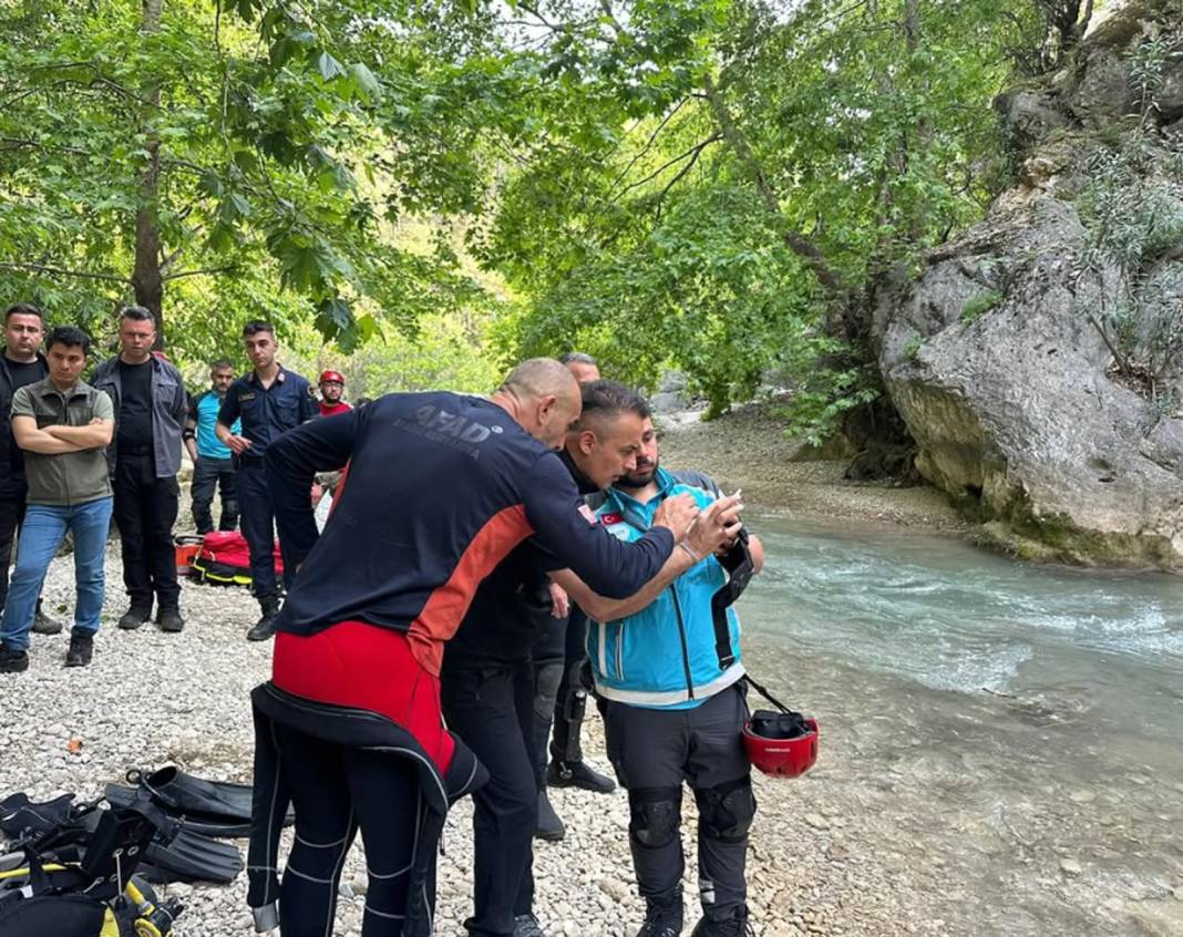 Kanyonda ayağı kayıp suya düşen üniversiteli boğuldu 3