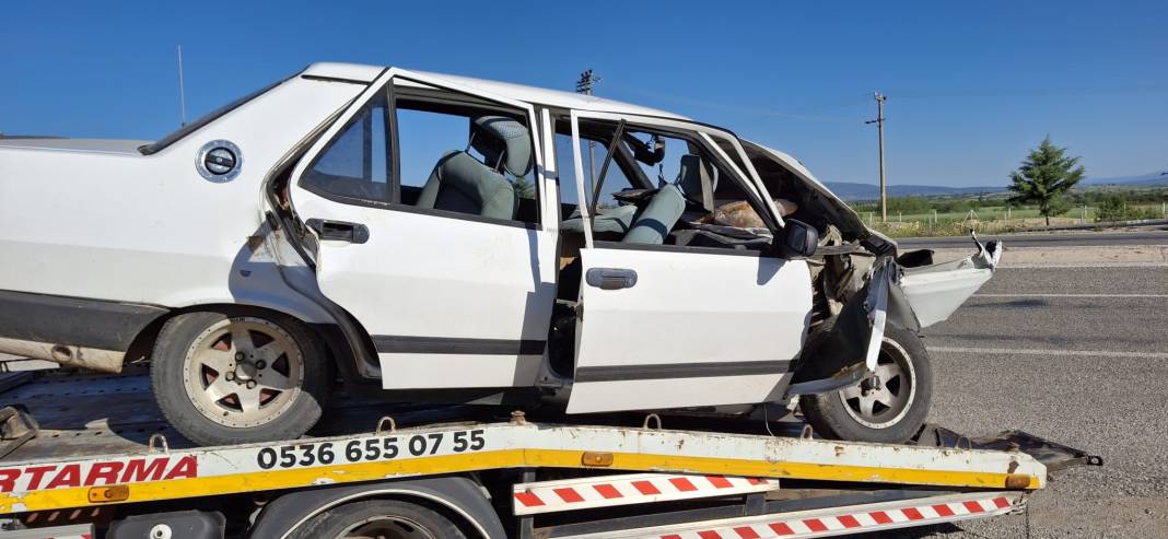 İşçileri taşıyan otomobil kaza yaptı: 4'ünün durumu ağır, 6 yaralı 6