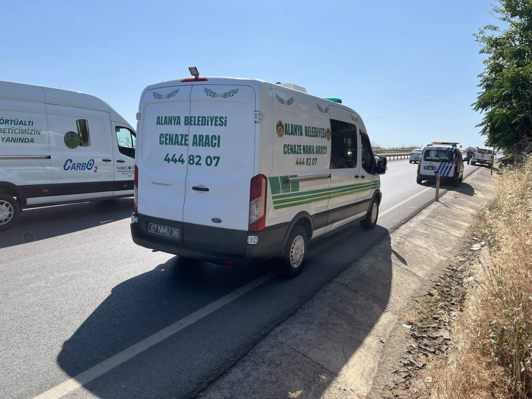 Antalya'da acı son böyle geldi... Hayatını kaybetti 3