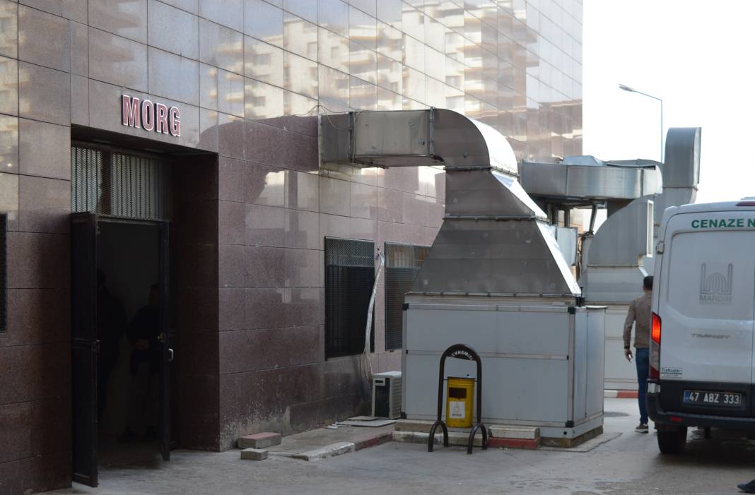 Yalnız yaşadığı evinde ölü bulundu 3