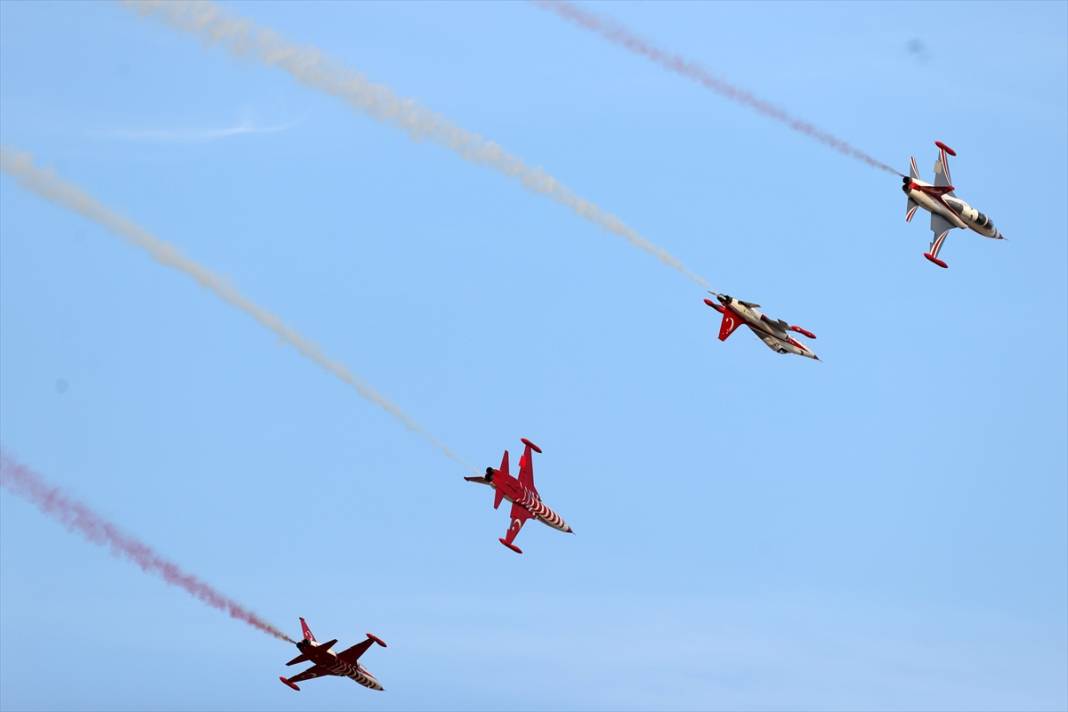 Türk Yıldızlarından, Konya'da muhteşem gösteri 12