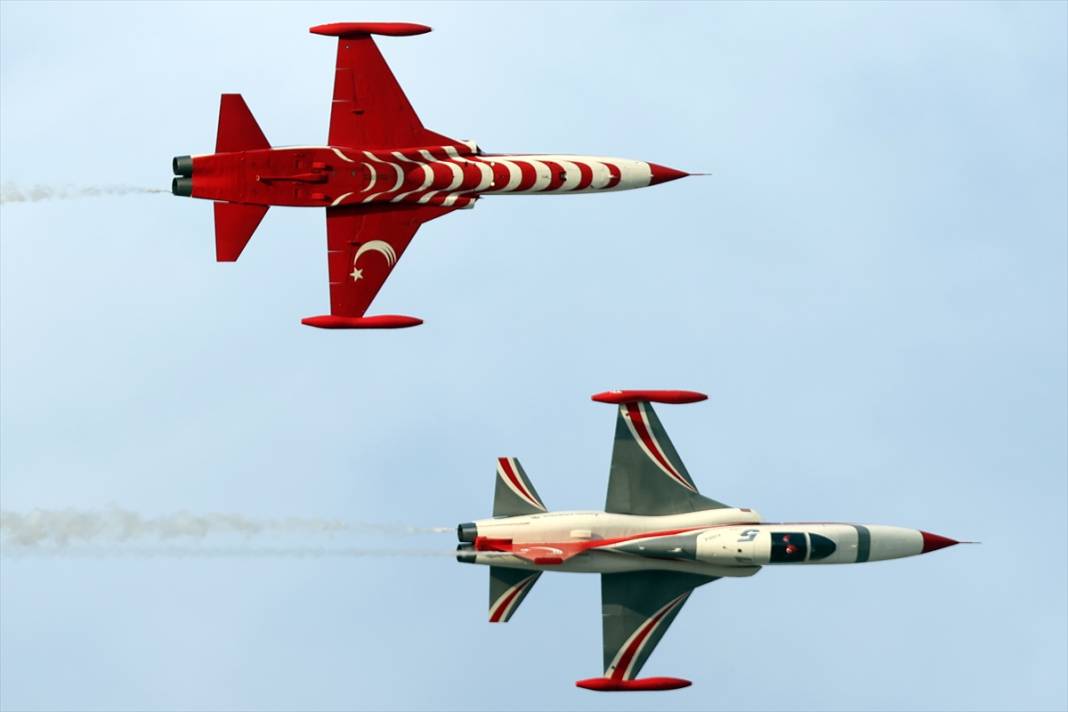 Türk Yıldızlarından, Konya'da muhteşem gösteri 3