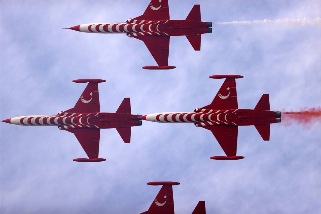 Türk Yıldızlarından, Konya'da muhteşem gösteri 9