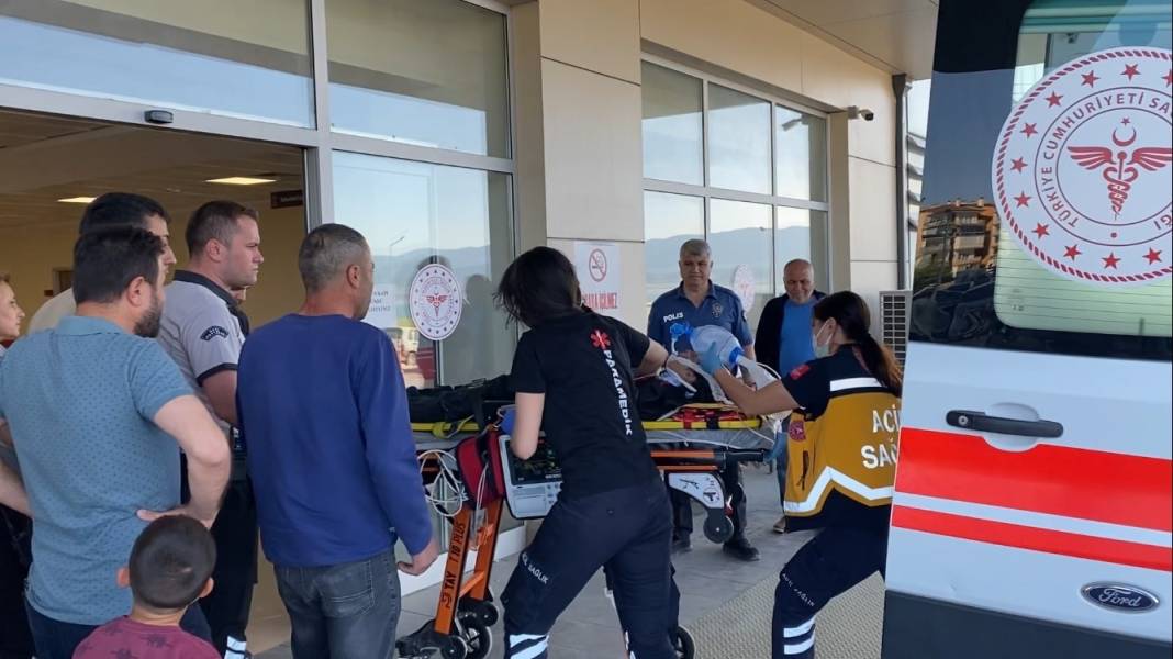 Devrilen traktörün altında kalan 11 yaşındaki çocuk öldü 1