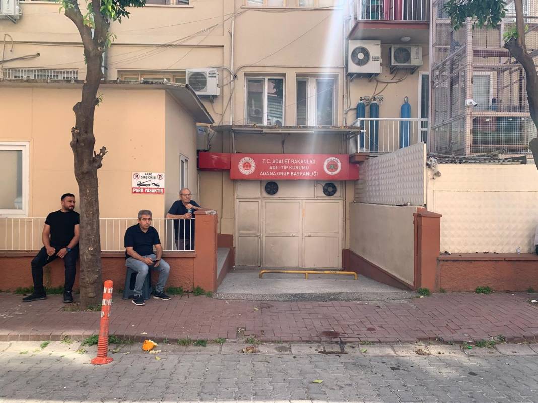 Yürek yakan olay... Kardeşi için kendini feda etti 4