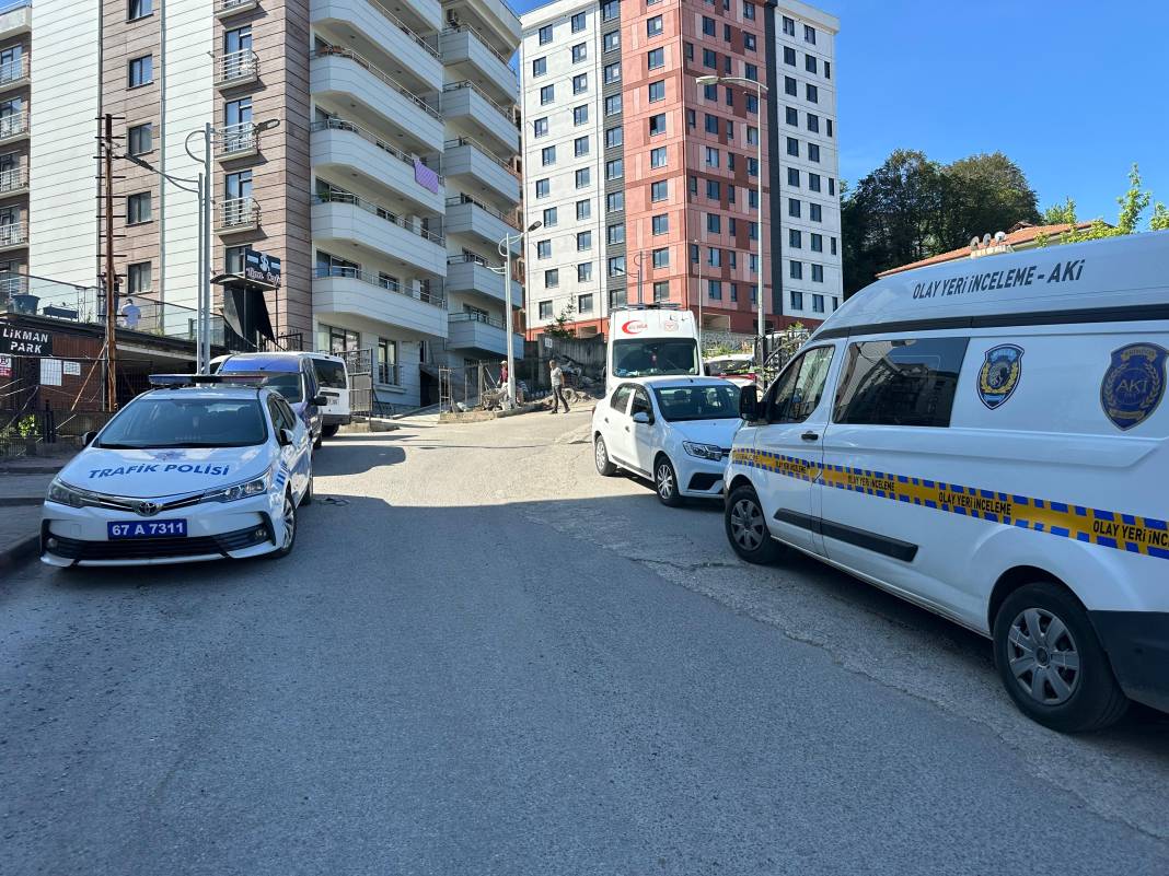 Gece balkondan düşen Elif’in sabah cansız bedeni bulundu 3