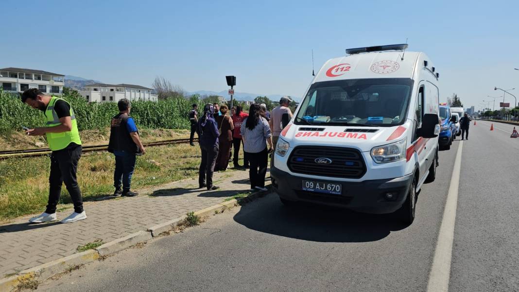 Evlilik arifesinde feci son! Ambulans şoförü trenin altında can verdi 3