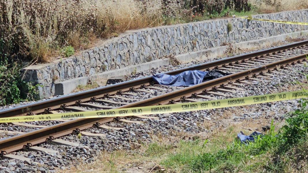 Evlilik arifesinde feci son! Ambulans şoförü trenin altında can verdi 6