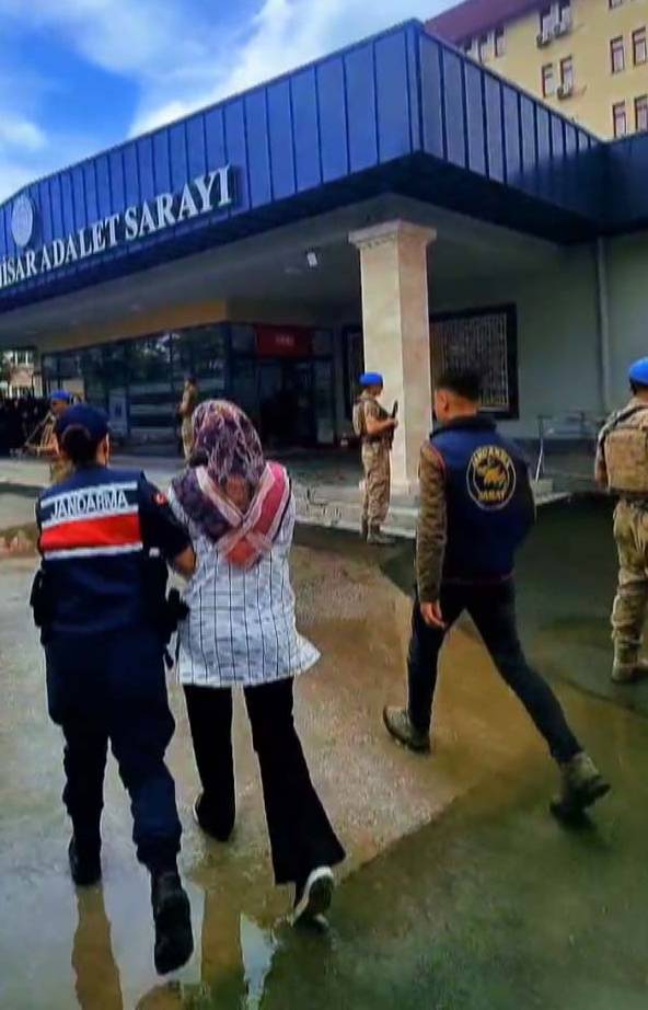 Kayıp değil cinayet çıktı! Eşarpla boğuldu, detaylar kan dondurdu 4