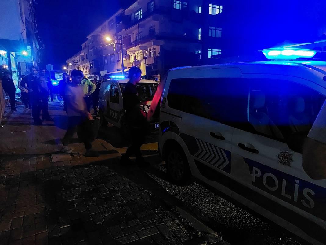 Bayrama bıçaklı tartışmayla girdiler 4