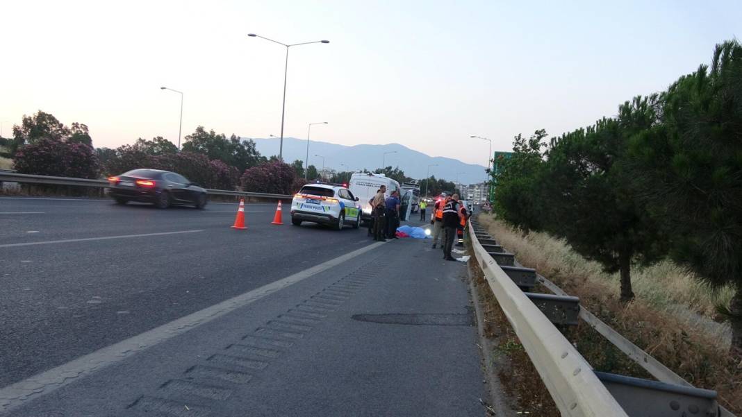 Bariyere çarpan motosikletin sürücüsü motokurye öldü 4