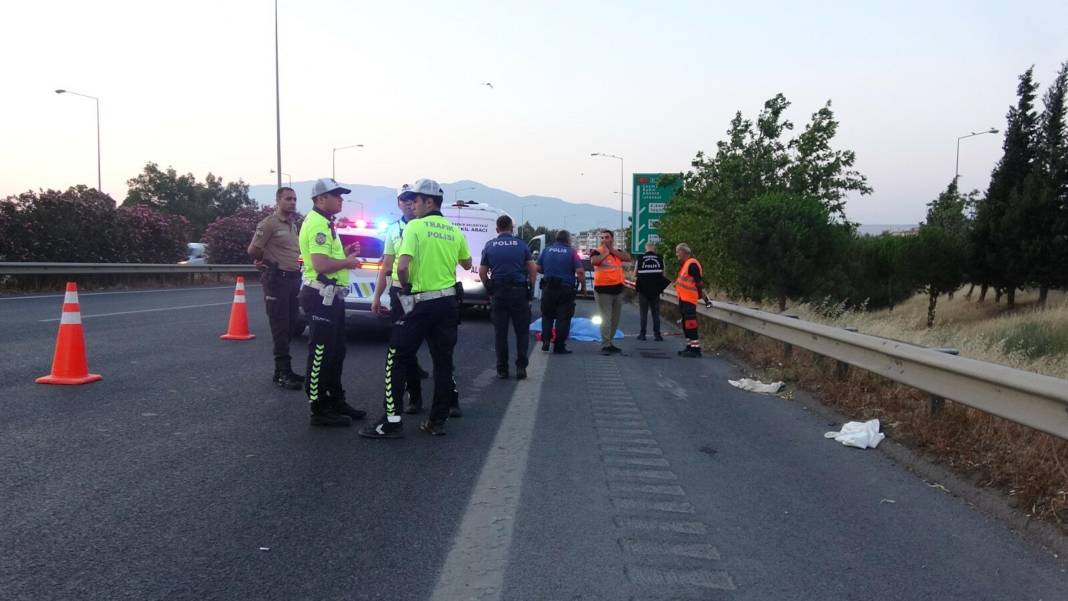 Bariyere çarpan motosikletin sürücüsü motokurye öldü 9