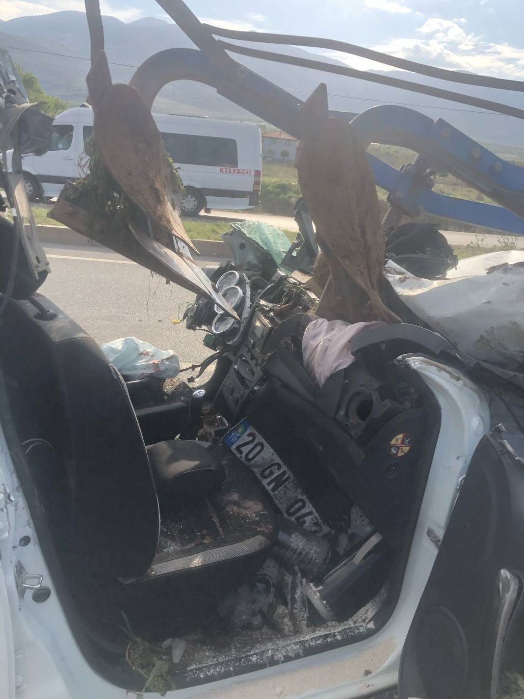 Aynı kazada yaralanmıştı... Yeğeninden 51 gün sonra hayatını kaybetti 3