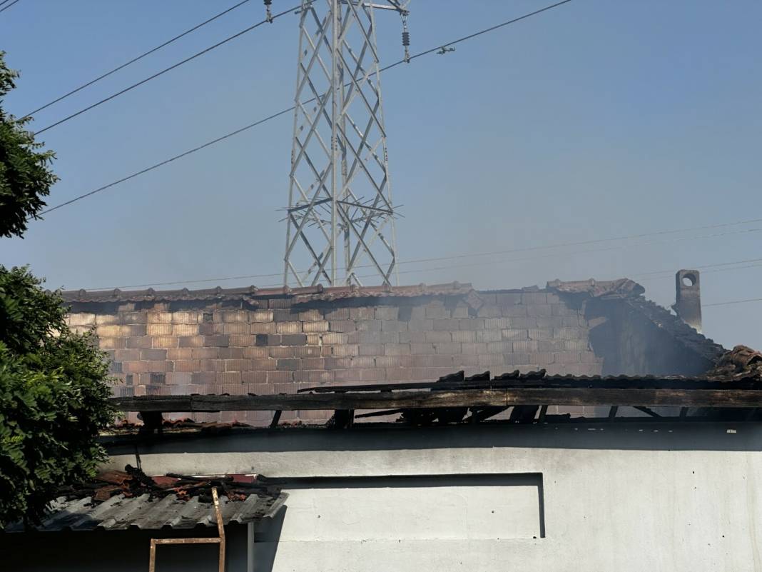Müştemilatta çıkan yangında yaralanan bebek hastanede yaşamını yitirdi 5
