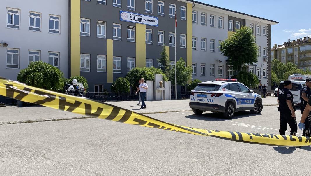 Konya'da bir öğretmen okulda uğradığı silahlı saldırıda hayatını kaybetti 3