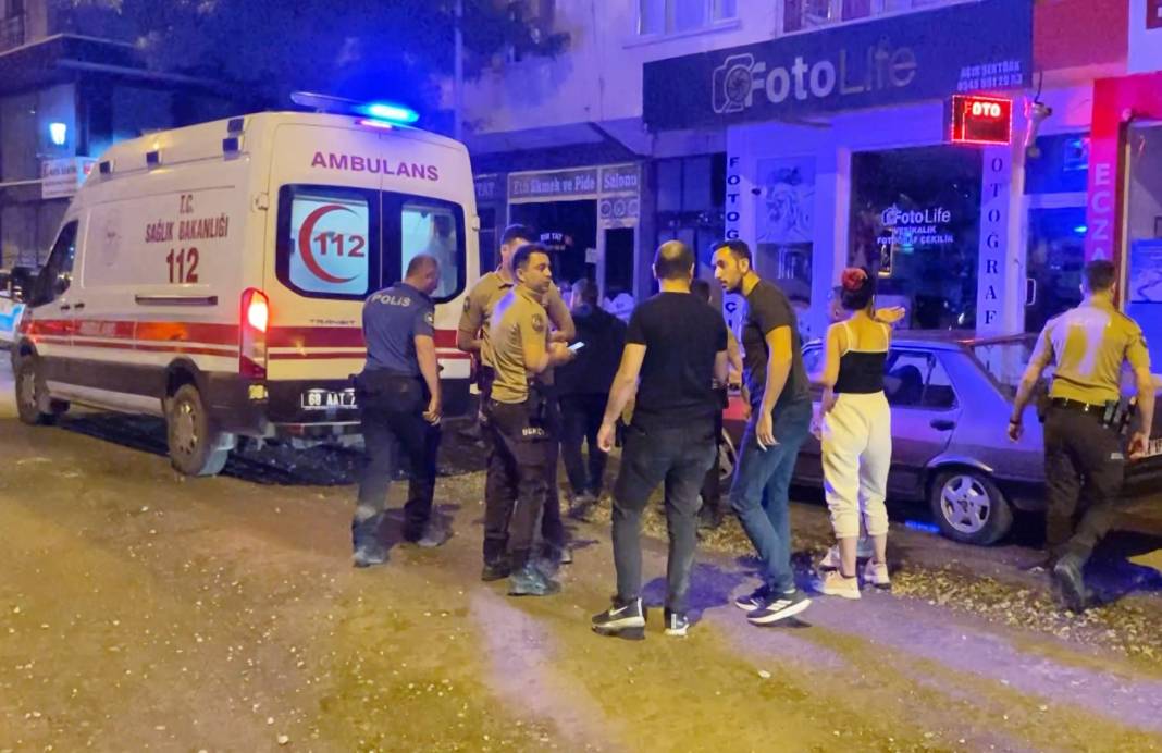 Genç kadın üvey kız kardeşini öldürdü 7