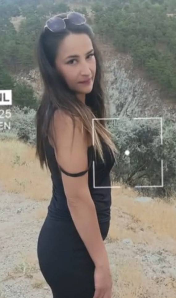 Genç kadın üvey kız kardeşini öldürdü 8