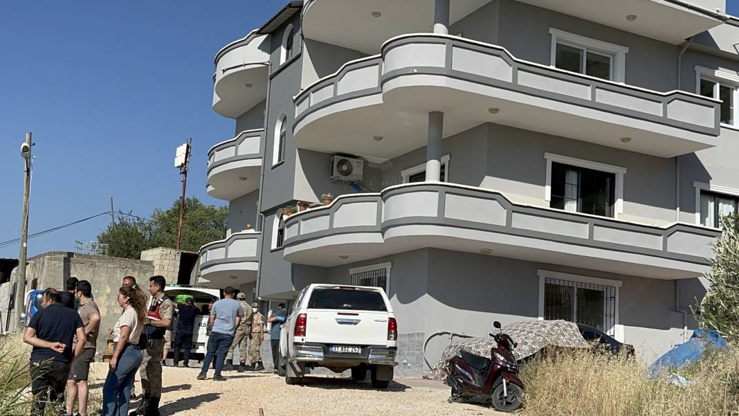 12 yaşındaki kızını öldürdü, eşini ağır yaraladı 2