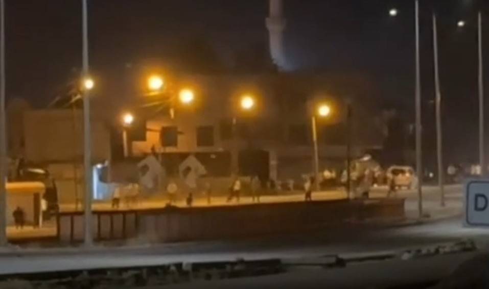 İki aile arasındaki kavgayı ayırmaya çalışırken öldü 4