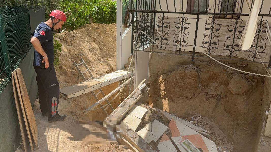 Çöken balkonun altında kalan işçi öldü 1