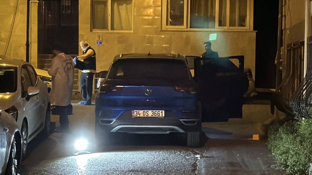 Otomobil sürücüsü, yanında oturan şahıs tarafından silahla öldürüldü 1