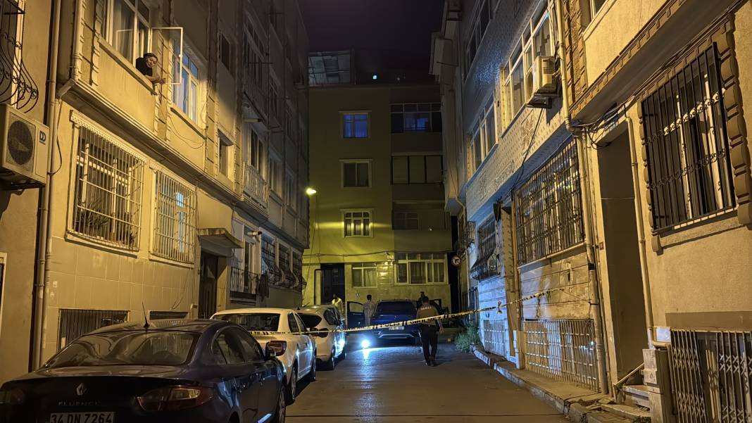 Otomobil sürücüsü, yanında oturan şahıs tarafından silahla öldürüldü 4