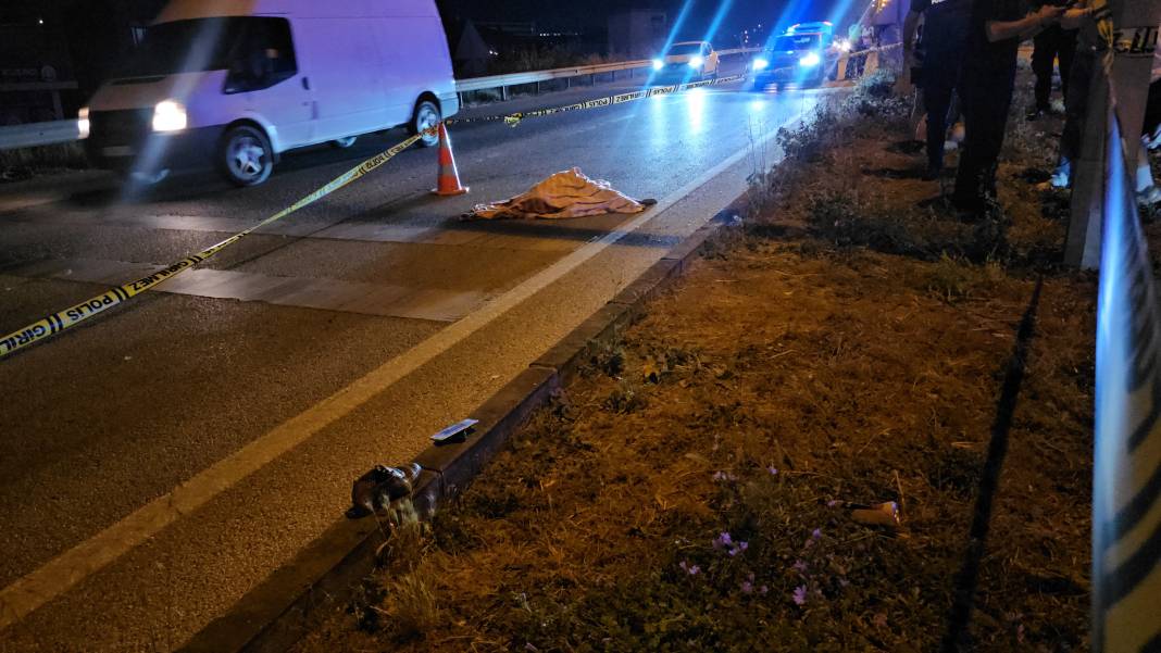 Otomobilin çarptığı yaşlı kadın hayatını kaybetti 6