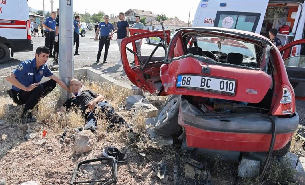 Sınav yolunda feci kaza! 1 ölü, 10 yaralı 4